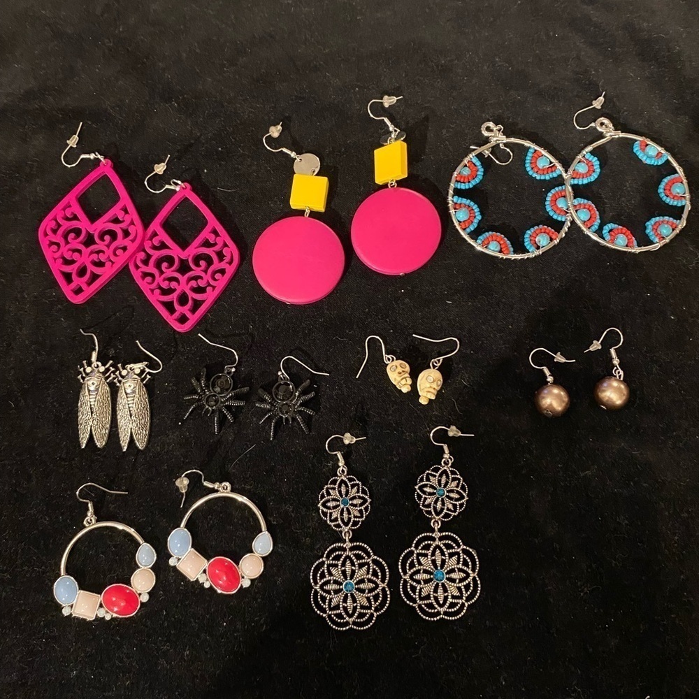 Lot 4- Bundle of 9 Dangle Earrings (EF)